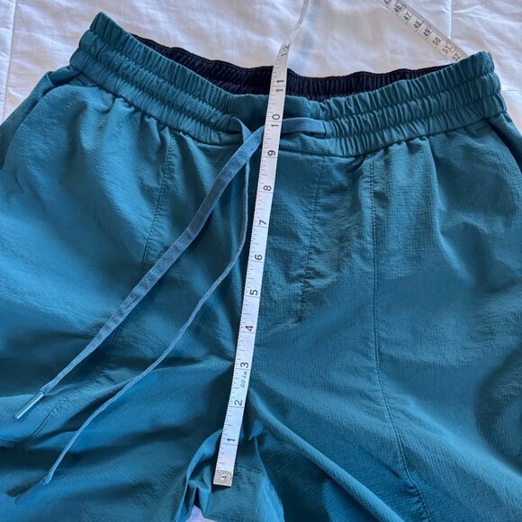 Lululemon Stretch Ripstop Short 8" Green - Picture 8 of 10